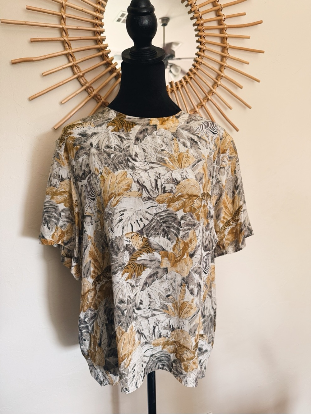 Women's Short Sleeve Leaf-Print Blouse in Mustard & Gray